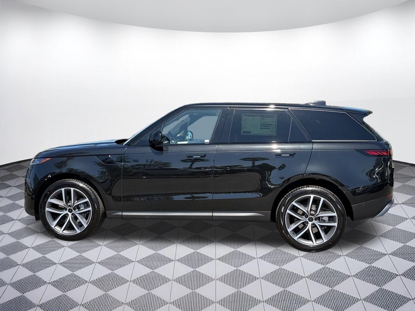 New 2027 Land Rover Range Rover Sport SE AWD/4WD image 2