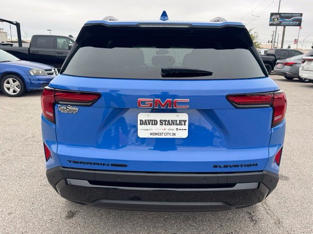 Used 2025 GMC Terrain Elevation w/ Black Edition AWD/4WD image 5
