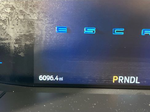 Used 2025 Ford Escape Active w/ Cold Weather Package AWD/4WD image 12