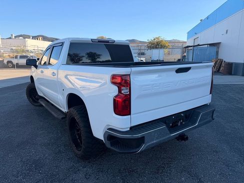 Used 2021 Chevrolet Silverado 1500 LT AWD/4WD image 11