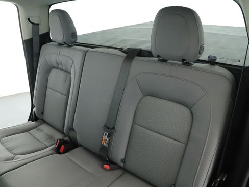 Used 2019 Chevrolet Colorado W/T w/ WT Convenience Package image 5