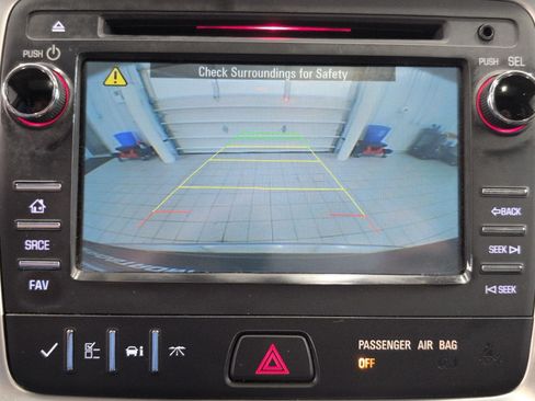 Used 2015 GMC Acadia SLT AWD/4WD image 14