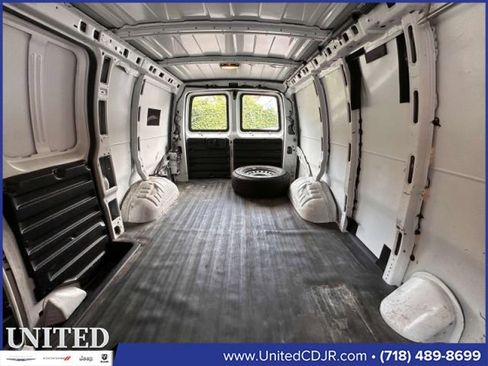 Used 2013 Chevrolet Express 1500 image 19