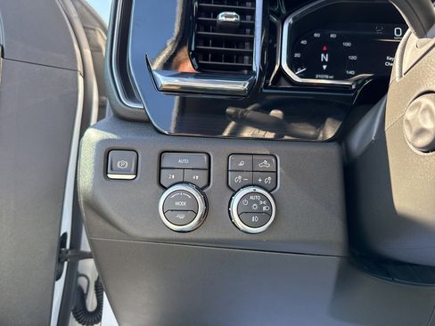 Used 2023 GMC Sierra 1500 SLT w/ SLT Premium Package image 23