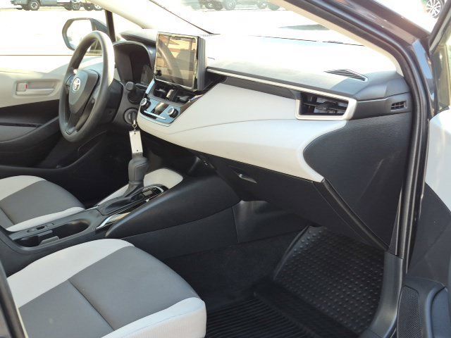 Used 2026 Toyota Corolla LE FWD image 20