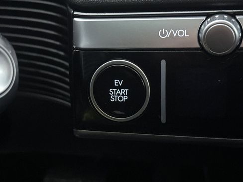 Certified 2024 Hyundai Ioniq 5 Limited image 26