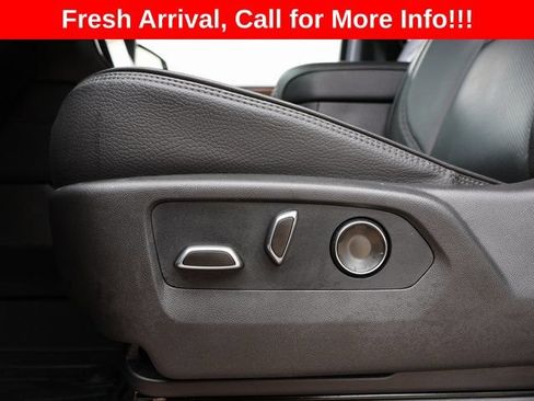 Used 2026 GMC Yukon Denali AWD/4WD image 24