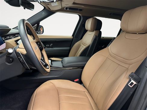 Used 2025 Land Rover Range Rover Sport Autobiography image 9
