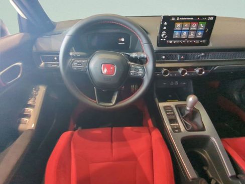 Used 2025 Honda Civic Type R image 13