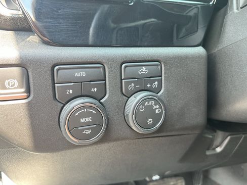 Used 2026 Chevrolet Silverado 1500 LT AWD/4WD image 15