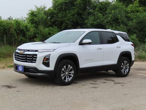 Certified 2026 Chevrolet Equinox LT AWD/4WD image 8