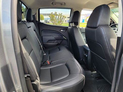 Used 2021 Chevrolet Colorado Z71 w/ Safety Package image 18