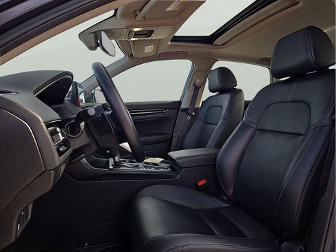 Used 2024 Honda Civic Touring image 14