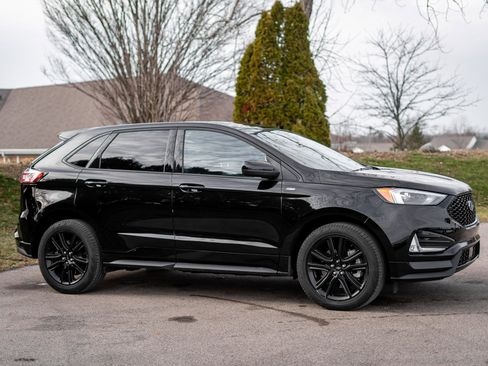 Used 2024 Ford Edge ST-Line image 4