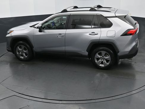 Used 2024 Toyota RAV4 LE image 29