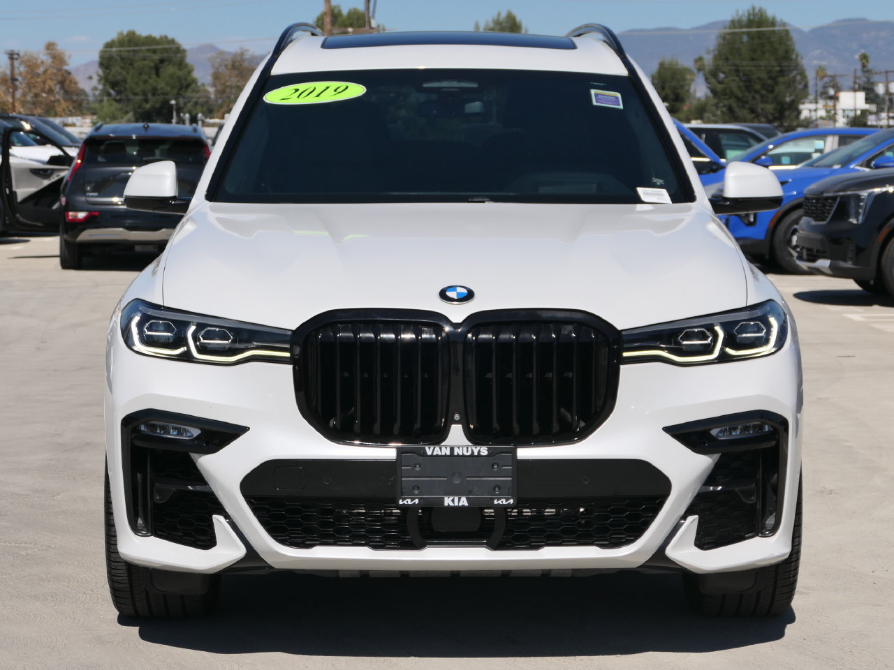 Used 2019 BMW X7 xDrive40i w/ Premium Package AWD/4WD image 8