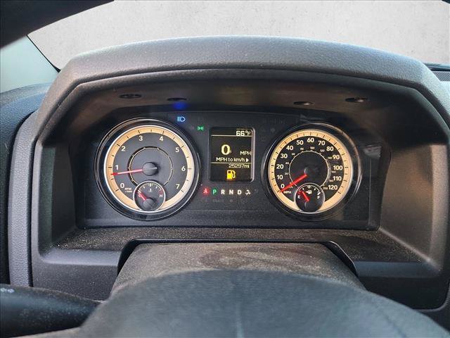 Used 2018 RAM 1500 Express RWD image 9