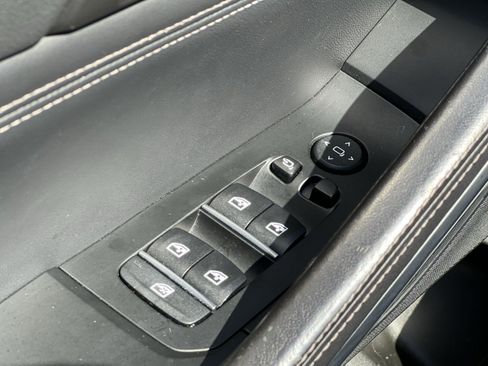 Used 2023 BMW X6 xDrive40i w/ M Sport Package AWD/4WD image 20