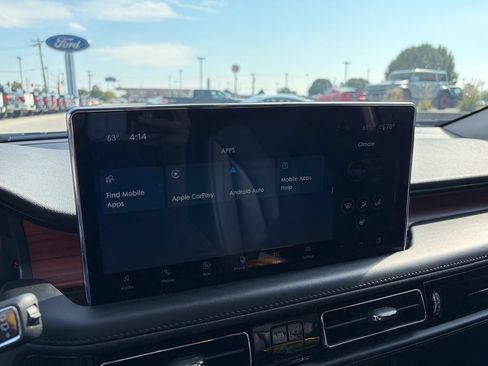 Used 2023 Lincoln Nautilus Reserve w/ Equipment Group 201A AWD/4WD image 25