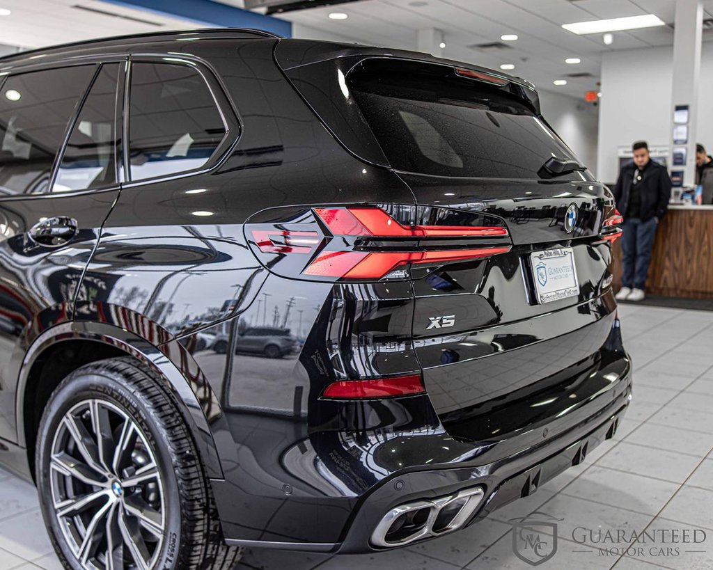 Used 2025 BMW X5 M60i w/ Climate Comfort Package AWD/4WD image 14