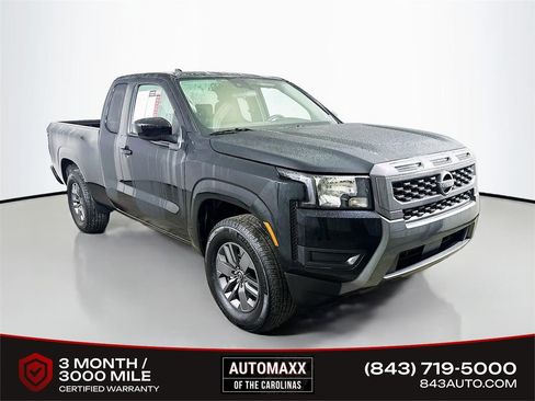 Used 2025 Nissan Frontier SV image 1