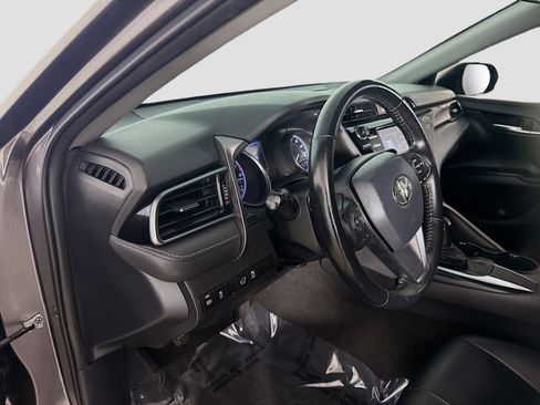 Used 2020 Toyota Camry SE image 22