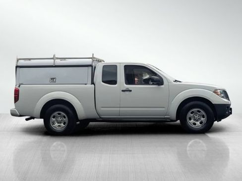 Used 2021 Nissan Frontier S RWD image 3