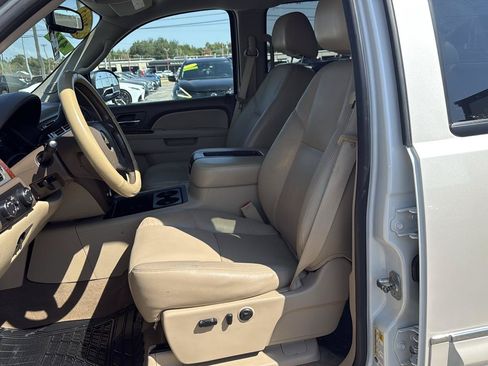 Used 2012 Chevrolet Silverado 1500 LTZ w/ LTZ White Diamond Edition AWD/4WD image 9