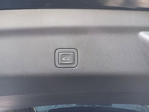 Used 2025 Cadillac Escalade Sport Platinum w/ LPO, ONYX Package image 26