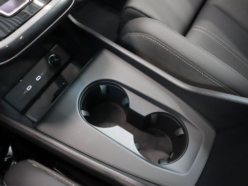 Certified 2025 Audi Q4 e-tron Premium Plus w/ Premium Plus image 18