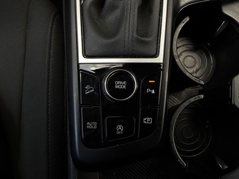 Used 2025 Kia Sportage LX FWD image 20
