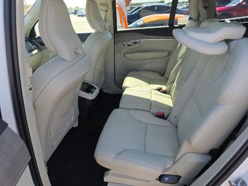 Used 2023 Volvo XC90 B6 Plus w/ Protection Package Premier AWD/4WD image 5