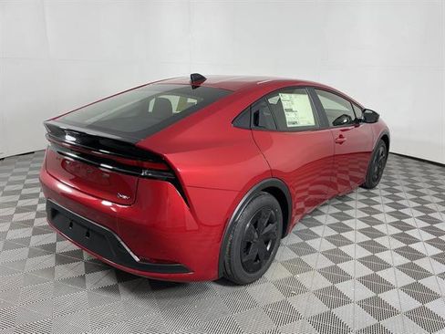 New 2026 Toyota Prius LE image 7