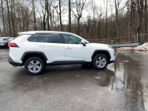 Used 2024 Toyota RAV4 XLE image 17