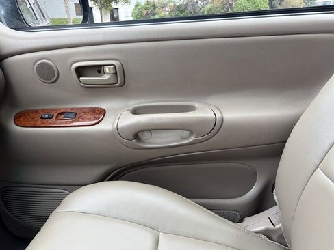 Used 2002 Toyota Tundra Limited image 21