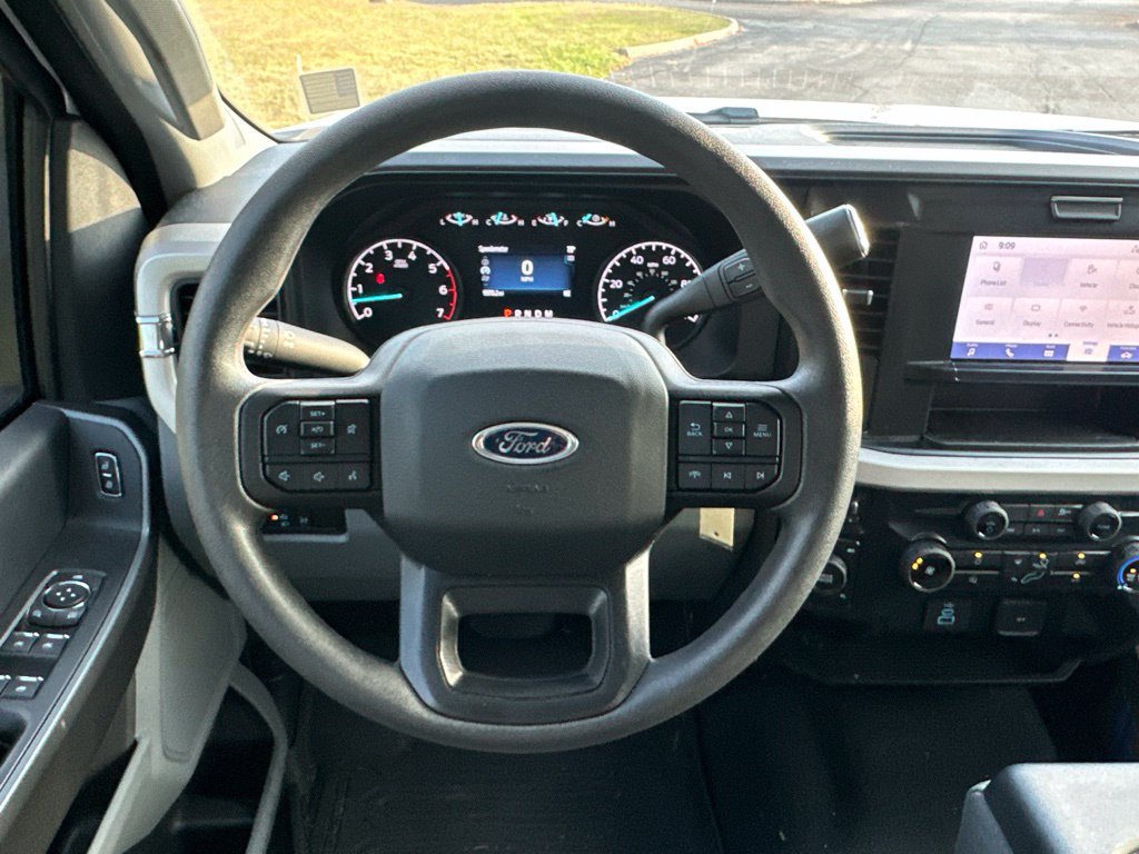 Used 2025 Ford F350 XLT AWD/4WD image 17