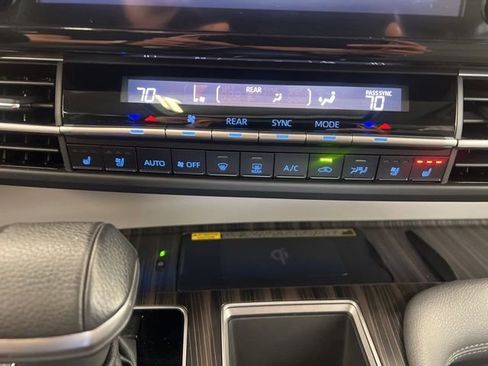 Certified 2023 Toyota Sienna Limited AWD/4WD image 25