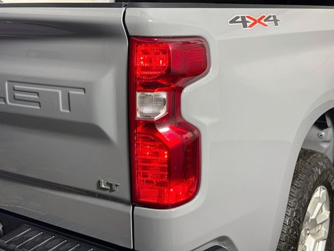 Used 2024 Chevrolet Silverado 1500 LT AWD/4WD image 33