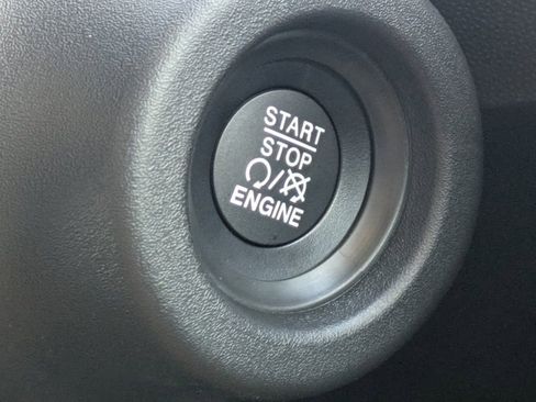 New 2026 RAM ProMaster 2500 w/ Quick Order Package 22G SLT image 24