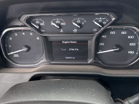 Used 2021 GMC Sierra 1500 SLT w/ SLT Convenience Package image 4