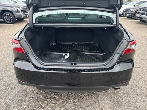 Used 2022 Toyota Camry XLE AWD/4WD image 39