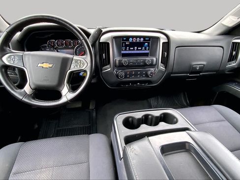 Used 2019 Chevrolet Silverado 1500 LT RWD image 16