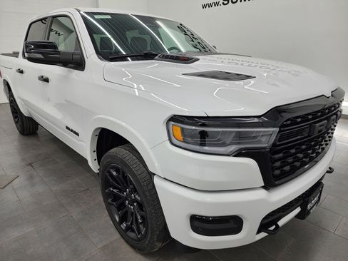Used 2025 RAM 1500 Limited AWD/4WD image 2