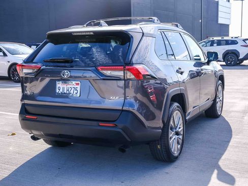 Used 2023 Toyota RAV4 XLE Premium FWD image 4