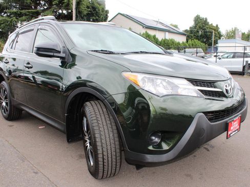 Used 2013 Toyota RAV4 LE AWD/4WD image 4