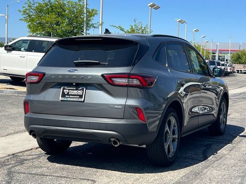 Used 2025 Ford Escape ST-Line w/ Equipment Group 301A FWD image 8