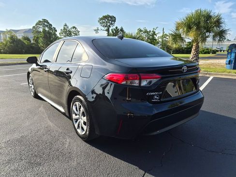 Used 2024 Toyota Corolla LE FWD image 8
