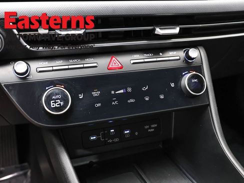 Used 2025 Hyundai Sonata SEL FWD image 19