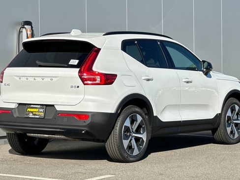 New 2026 Volvo XC40 B5 Plus w/ Protection Package Premier image 5