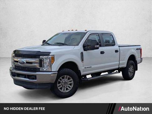 Used 2017 Ford F250 XL w/ STX Appearance Package AWD/4WD image 1